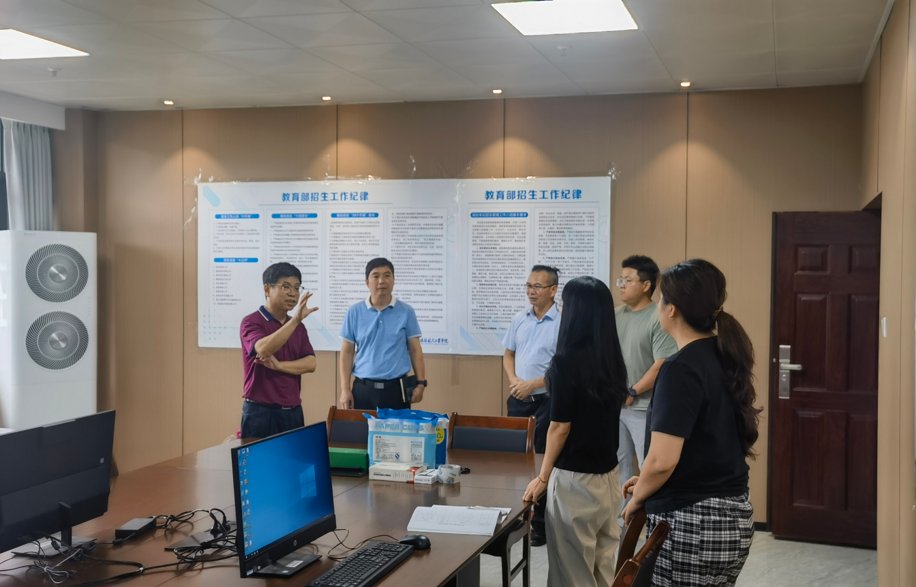 副校长张立国先后到我校高考招生录取现