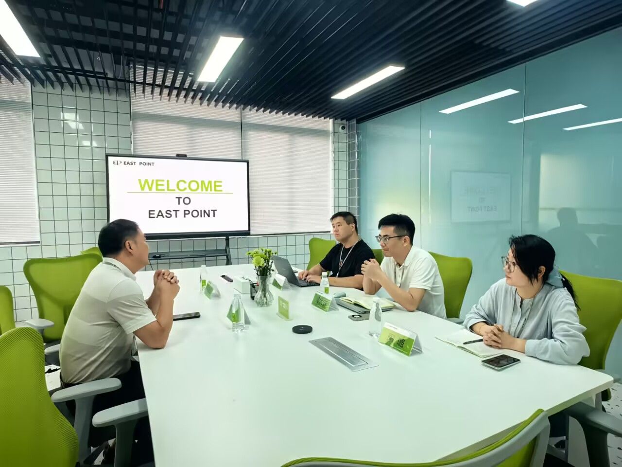 为深入落实“访企拓岗促就业”专项行动